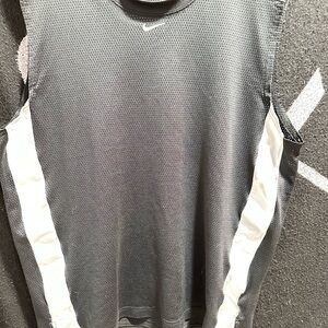 Nike Men's Gray Sleeveless Shirt